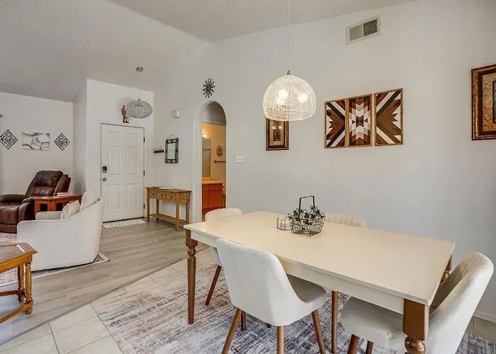Ferienhaus Spacious Yard! Escape, Near Shops & Golf