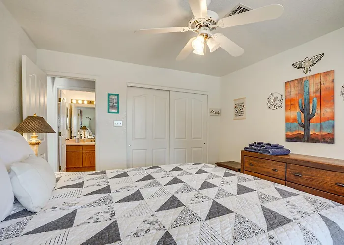 Ferienhaus Spacious Yard! Escape, Near Shops & Golf Yuma