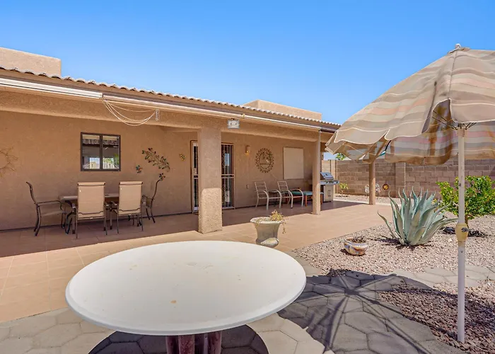 Ferienhaus Spacious Yard! Escape, Near Shops & Golf Yuma