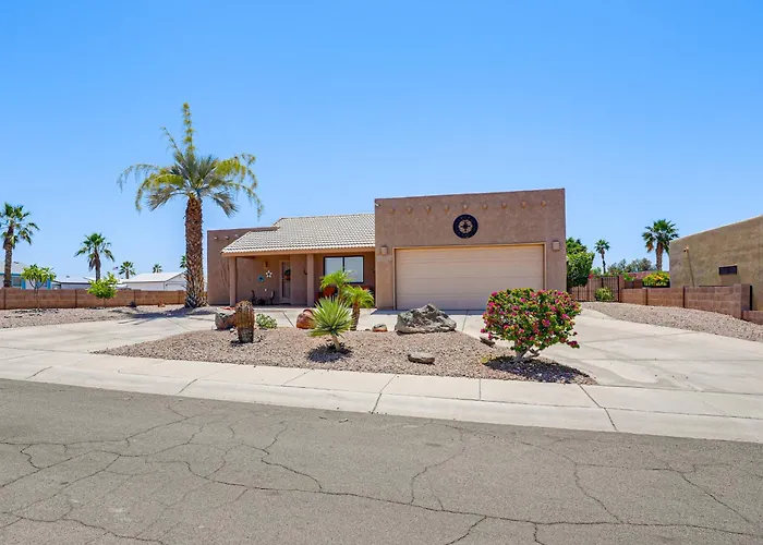 Spacious Yard! Escape, Near Shops & Golf * Yuma